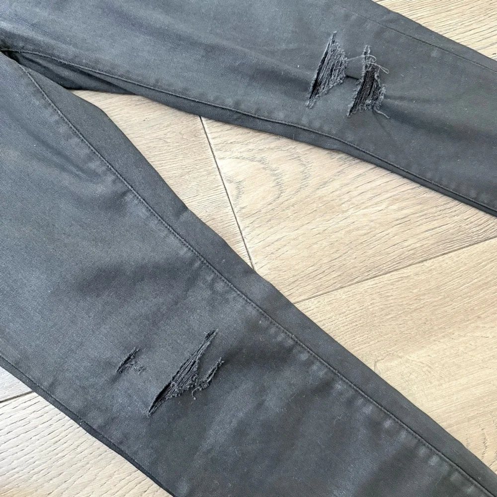 3 FOR $10 NWT Blank NYC Black Coated Denim Ripped Knees Skinny Jeans 27 - Picture 6 of 12